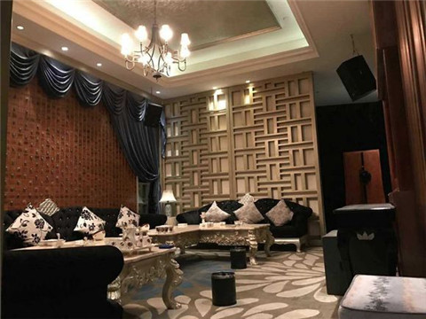 曲靖ktv荤的哪个比较玩得开